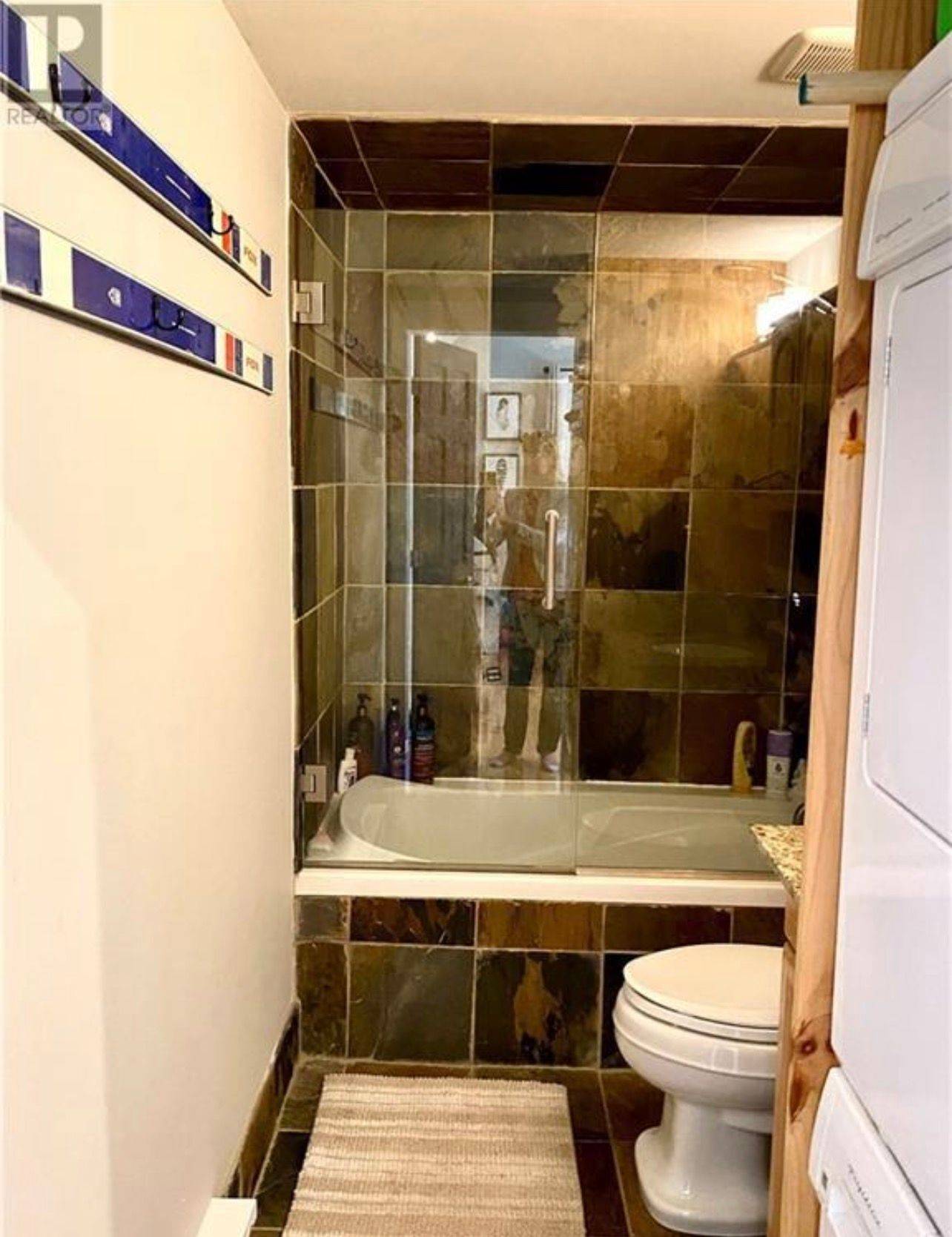 5 Dawson DR #322, Collingwood, ON L9Y 5B4