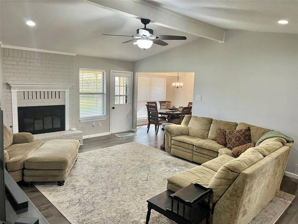 1504 Skyview Drive, Irving, TX 75060