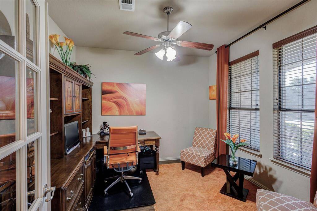 936 Bending Oak Drive, Cedar Hill, TX 75104