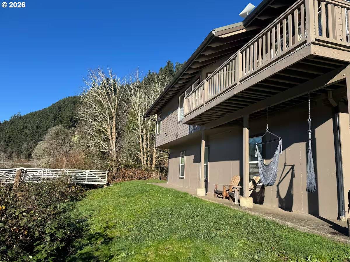 10298 HIGHWAY 126, Mapleton, OR 97453