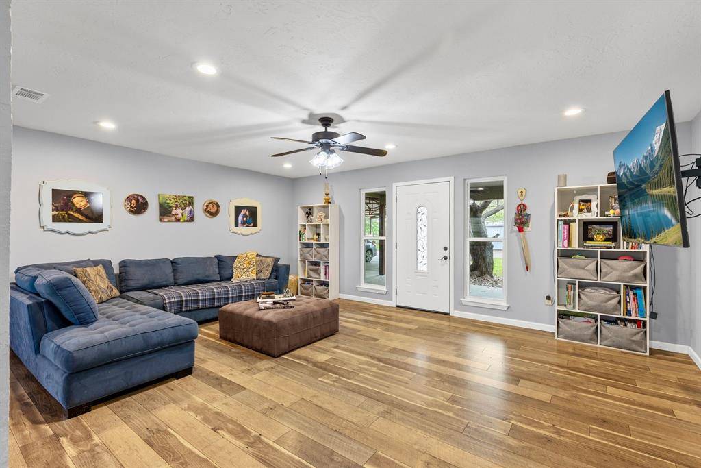 2799 State Highway 276, Emory, TX 75440