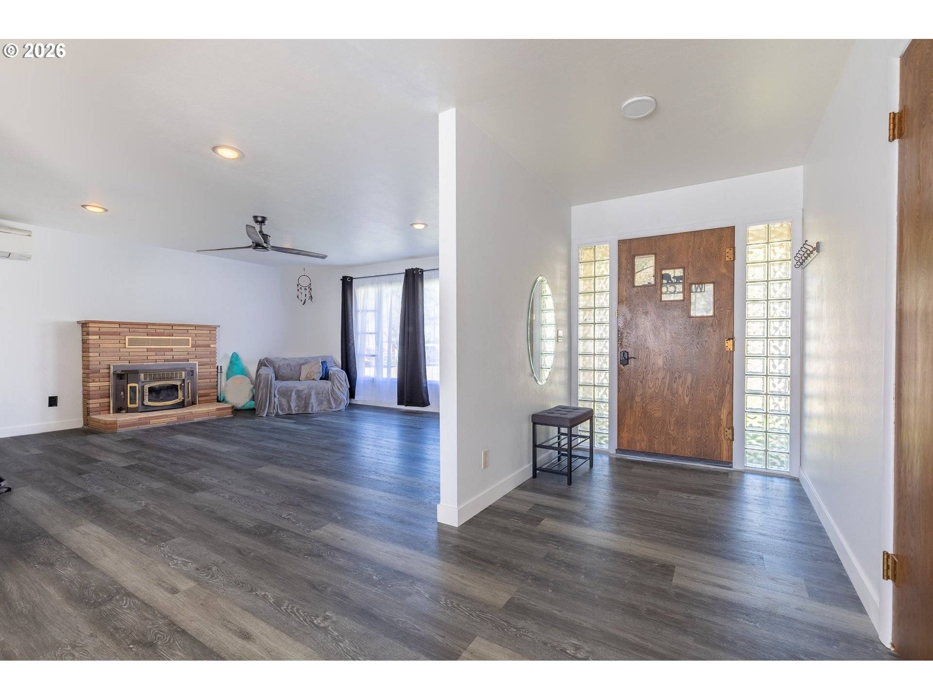 47866 W 1ST ST, Oakridge, OR 97463