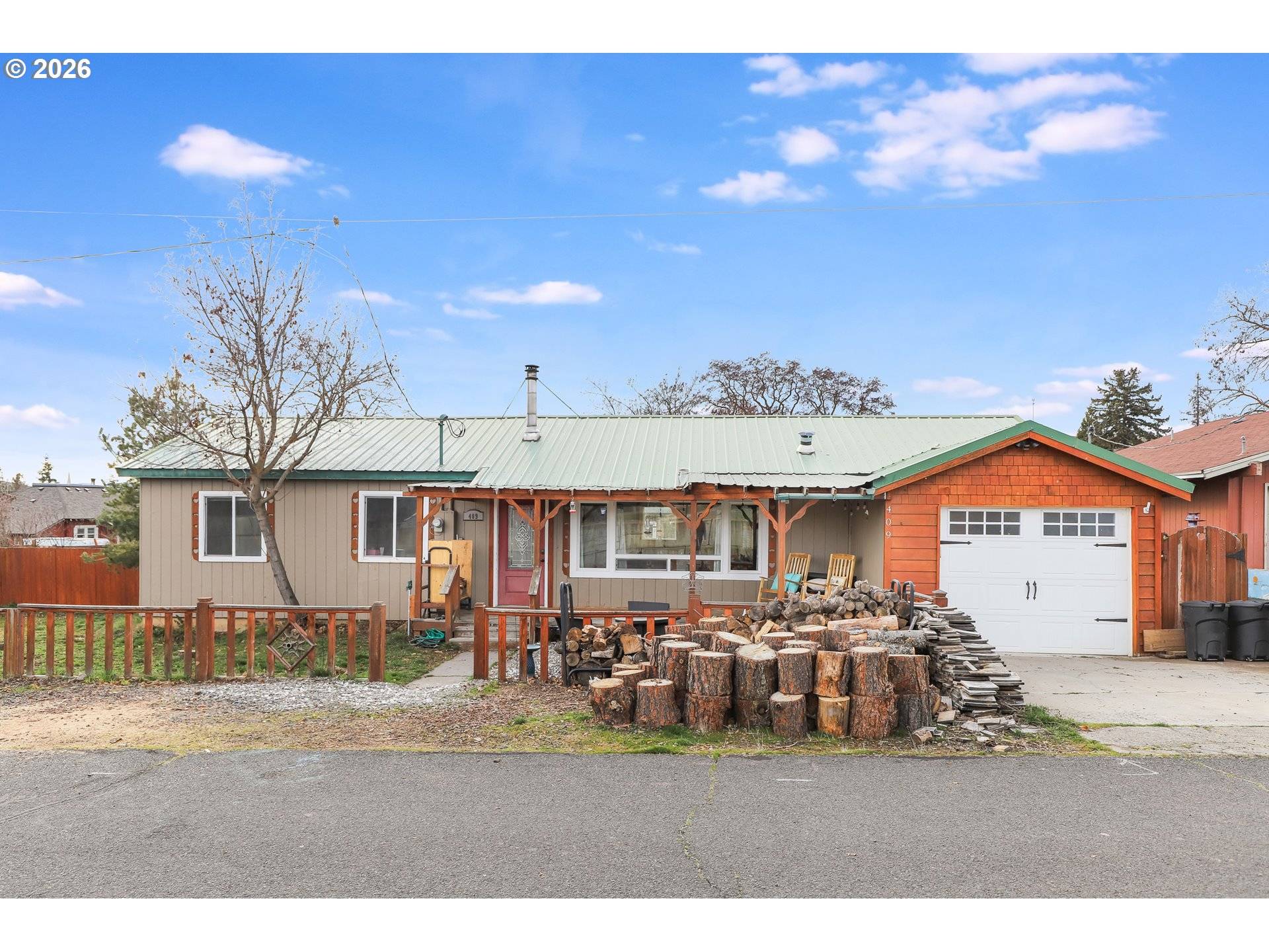 409 NE COURT ST, Dufur, OR 97021