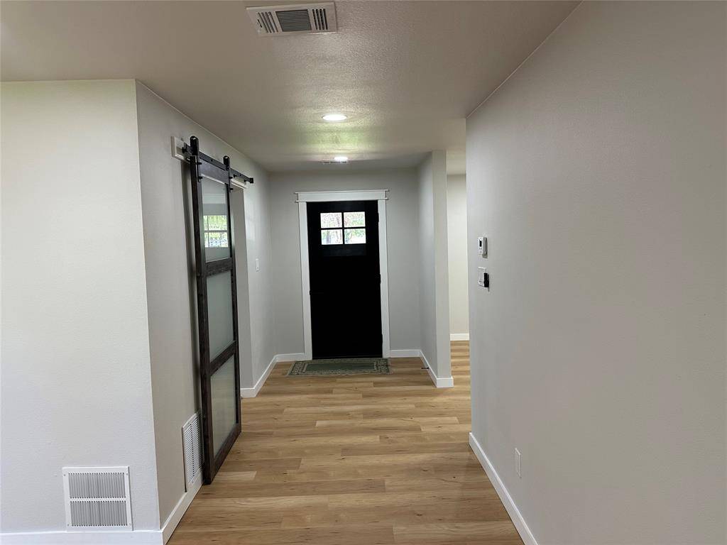 149 Parkwood Avenue, Arlington, TX 76013