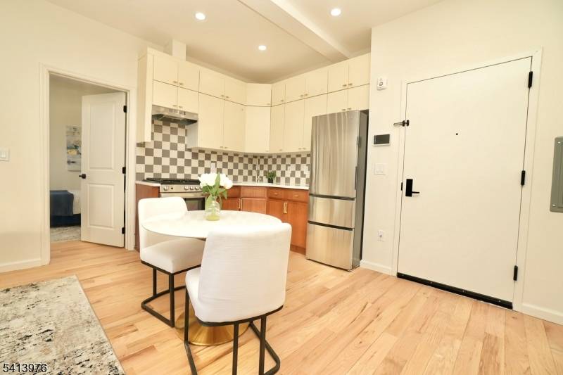 15 Palisade Ave Unit 4 #4, Bogota Boro, NJ 07603