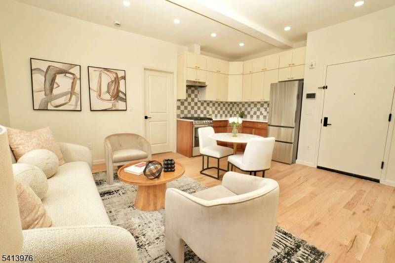 15 Palisade Ave Unit 4 #4, Bogota Boro, NJ 07603