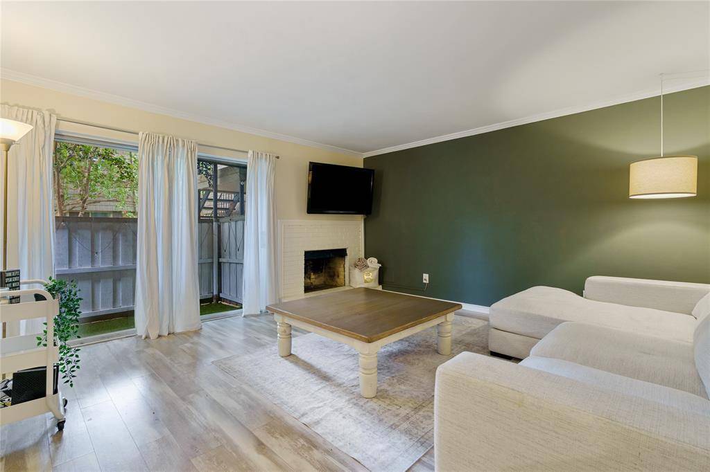 7707 Meadow Park Drive #112, Dallas, TX 75230