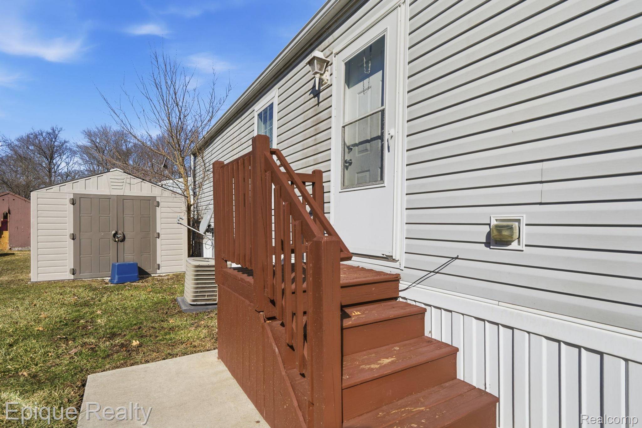 16031 Beech Daly RD, Taylor, MI 48180