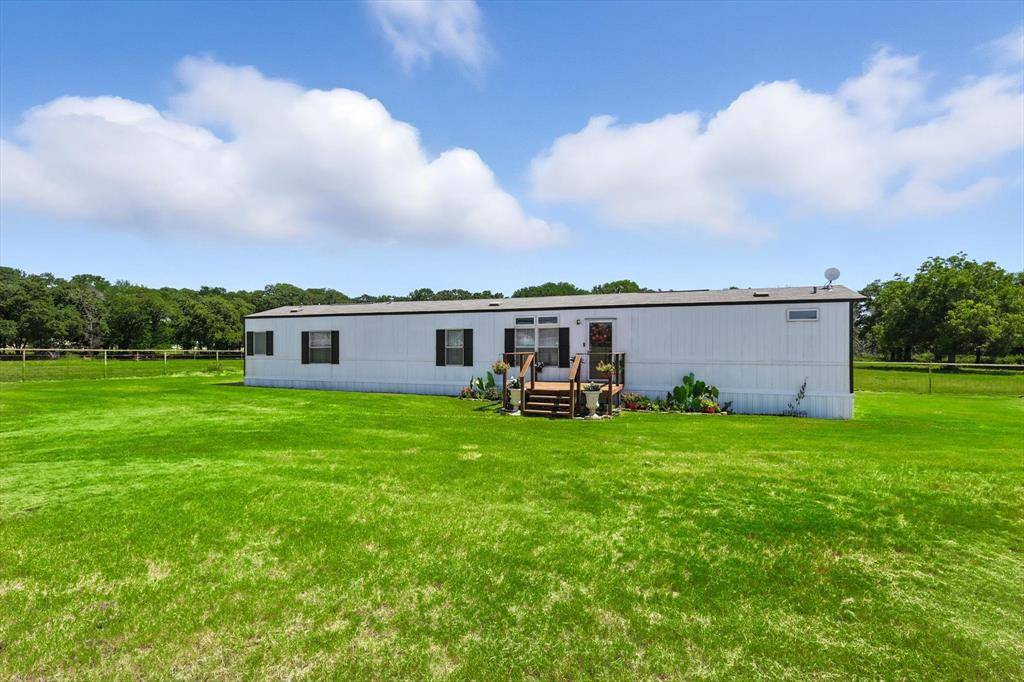 243 County Road 4851, Newark, TX 76071
