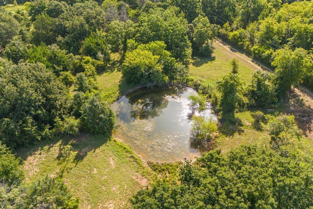 586 Hcr 1414, Covington, TX 76636