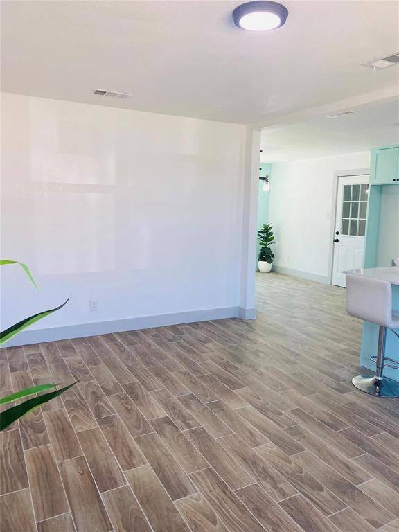 6836 Western Hills Drive, Dallas, TX 75217