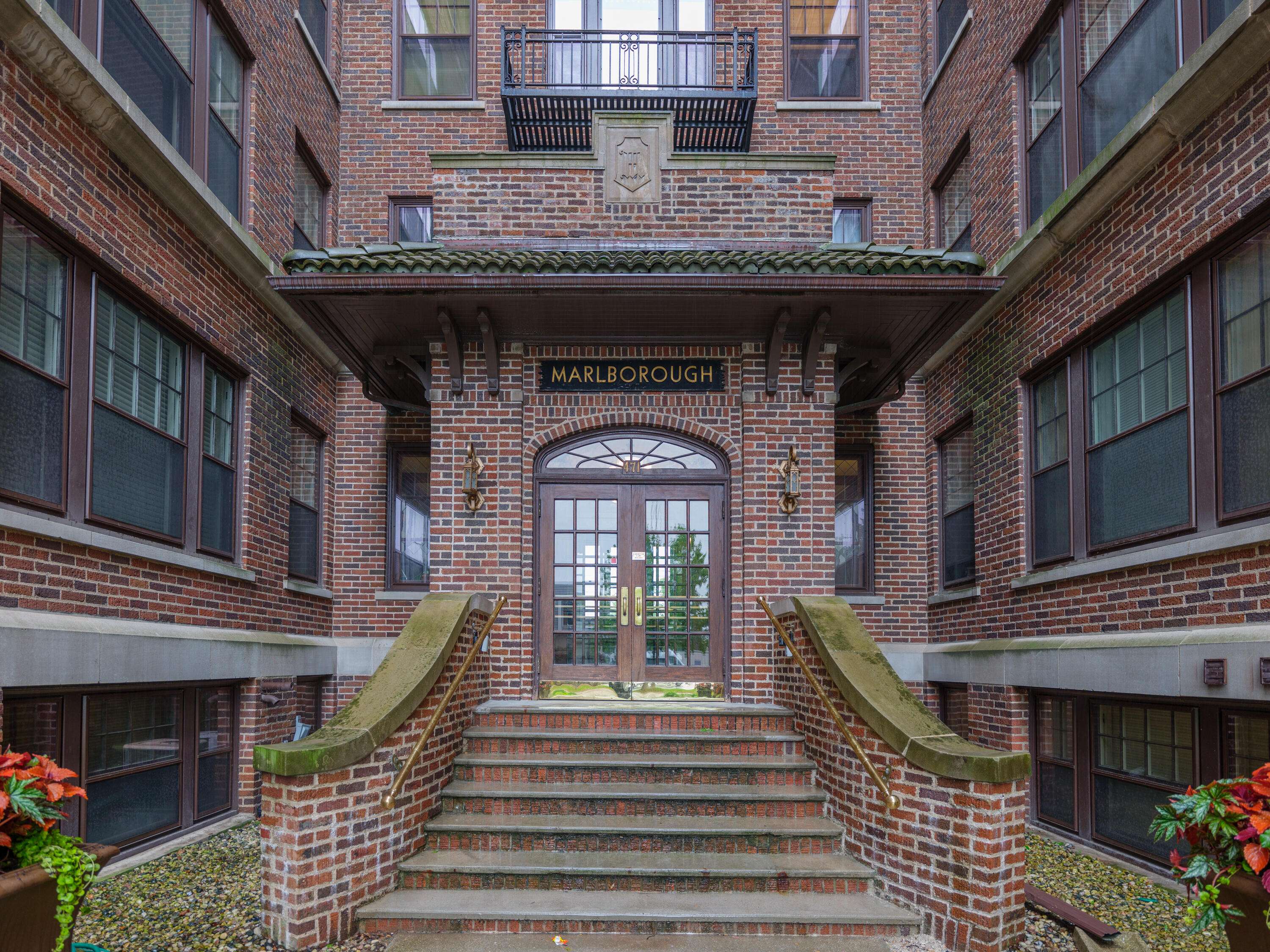 471 W South ST #207, Kalamazoo City, MI 49007