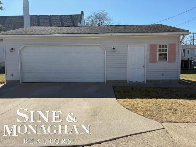 1609 Saint Clair River DR, Algonac, MI 48001