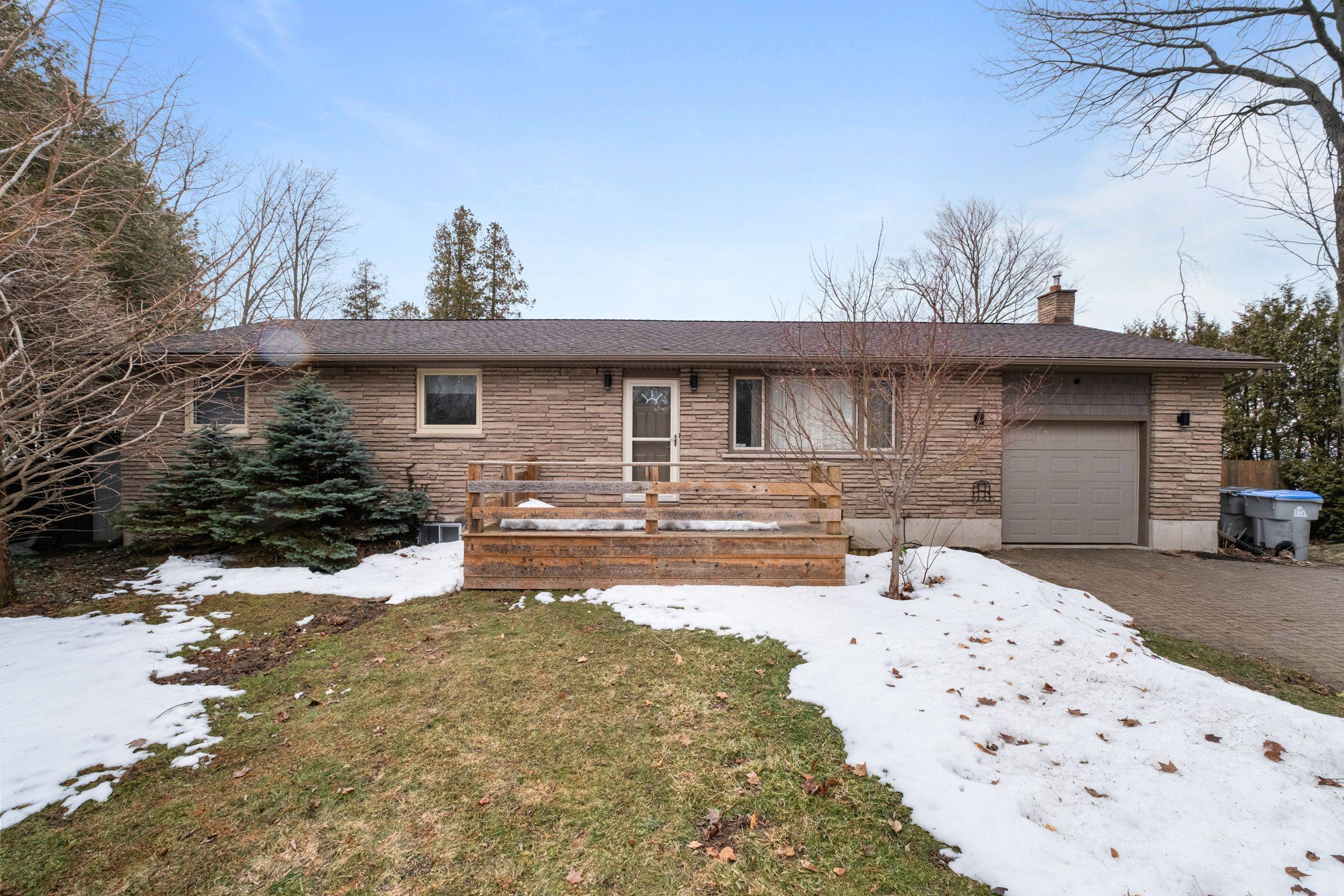 74399 Cardinal CT, Bluewater, ON N0M 1G0