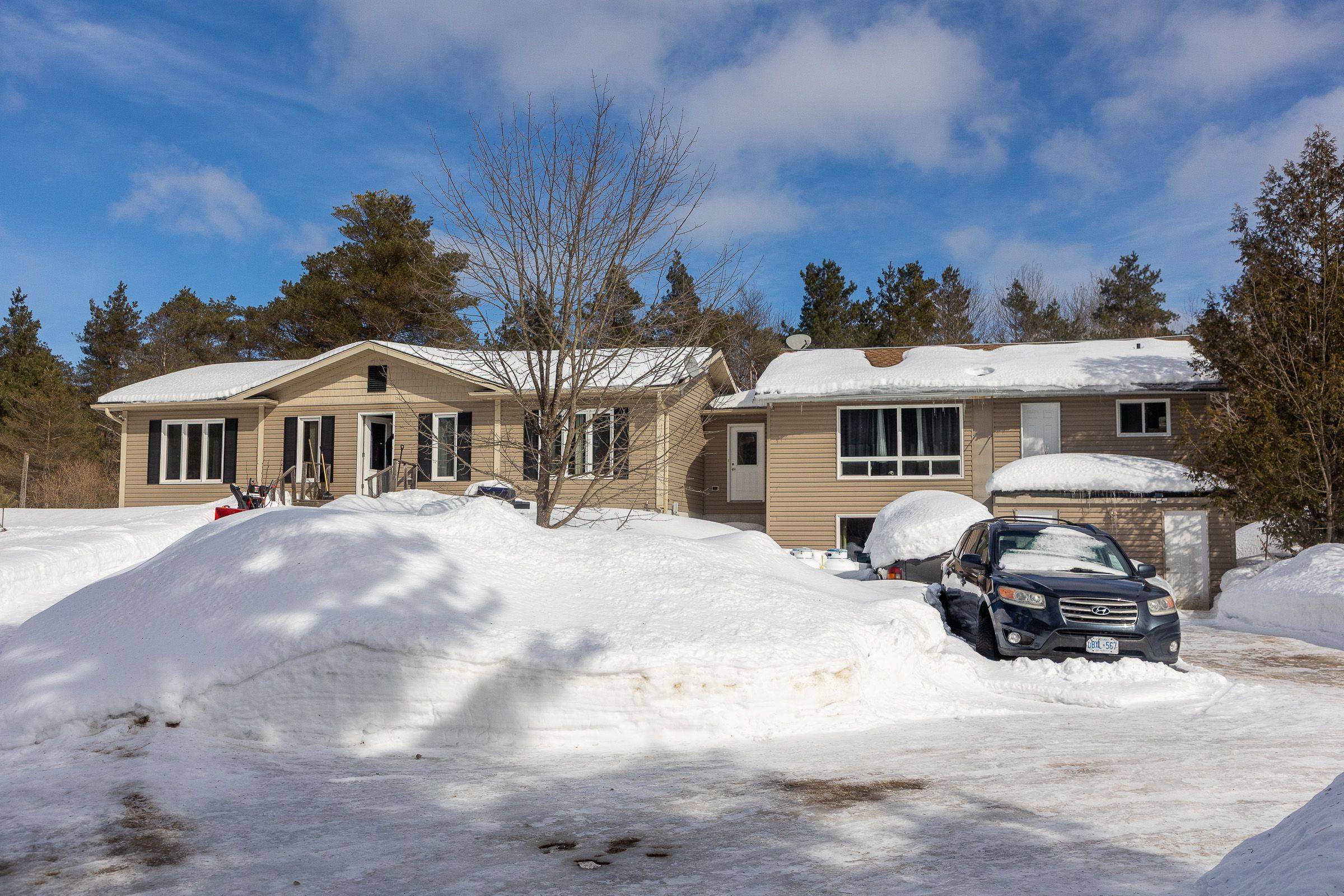 260 Spring Creek RD, South Bruce Peninsula, ON N0H 1P0
