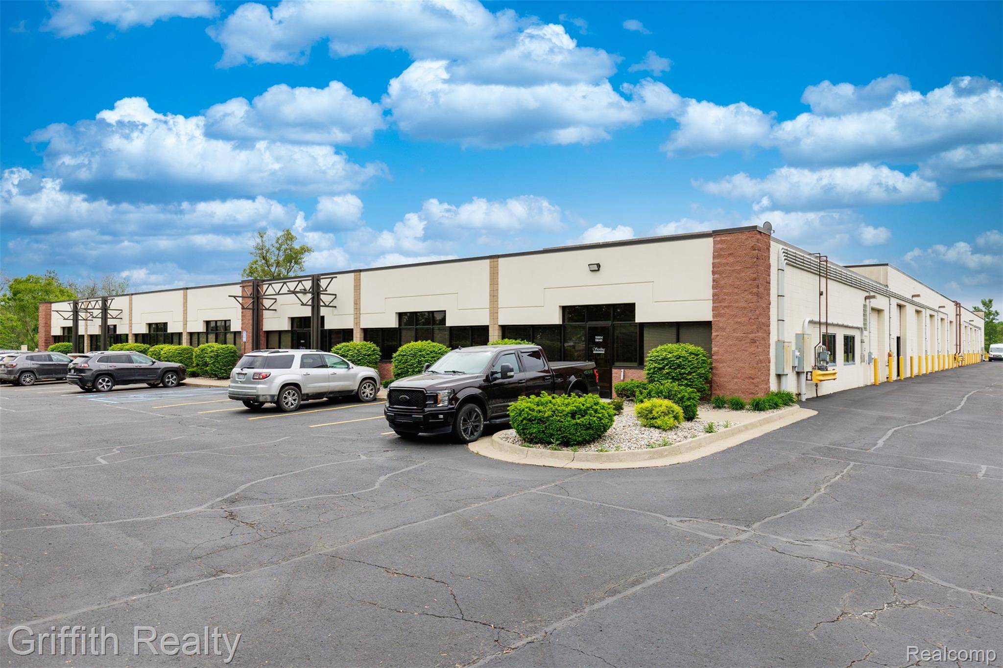 5864 Sterling DR #5880, Genoa Township, MI 48843