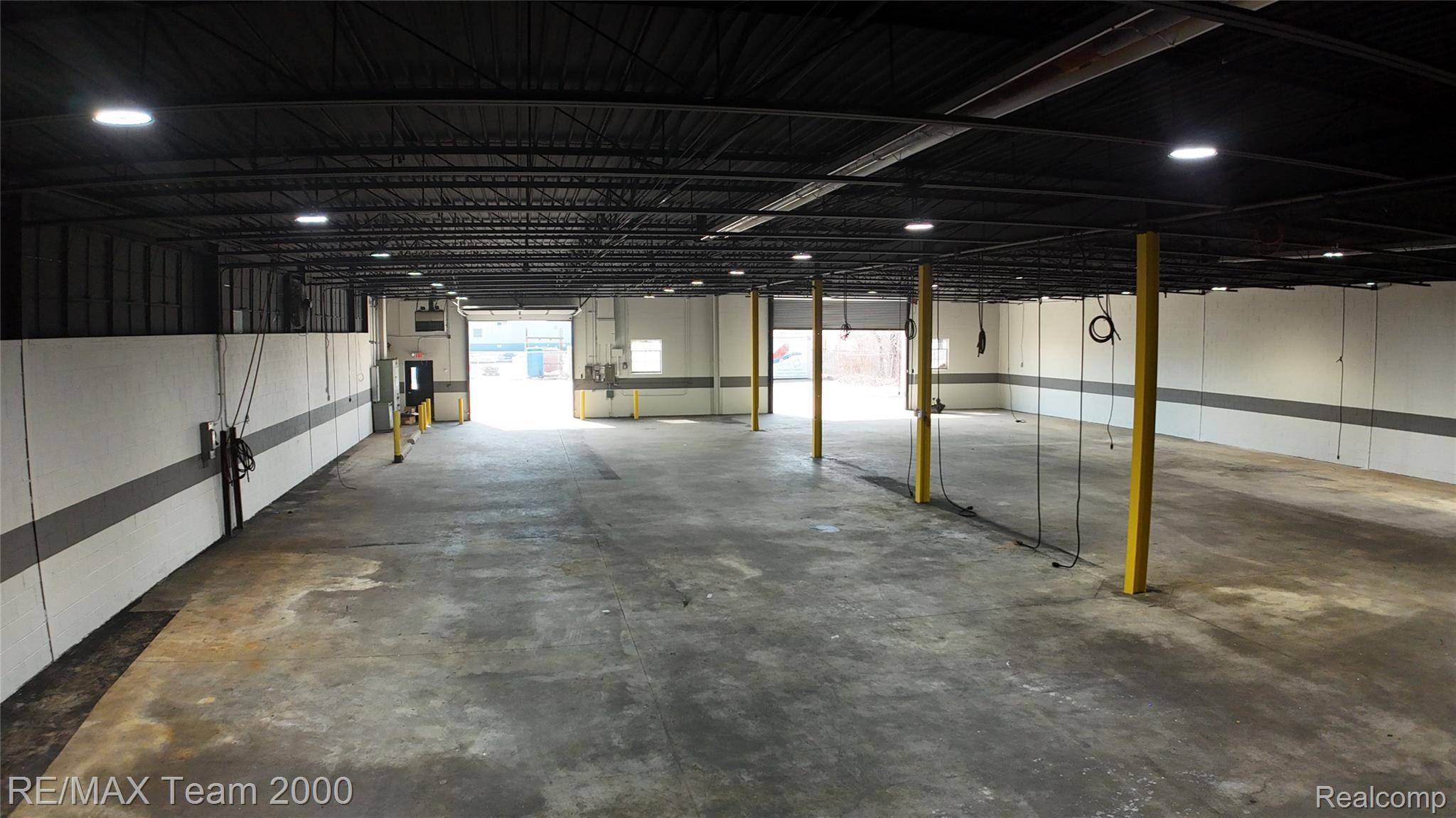 32537 Parklane ST, Garden City, MI 48135