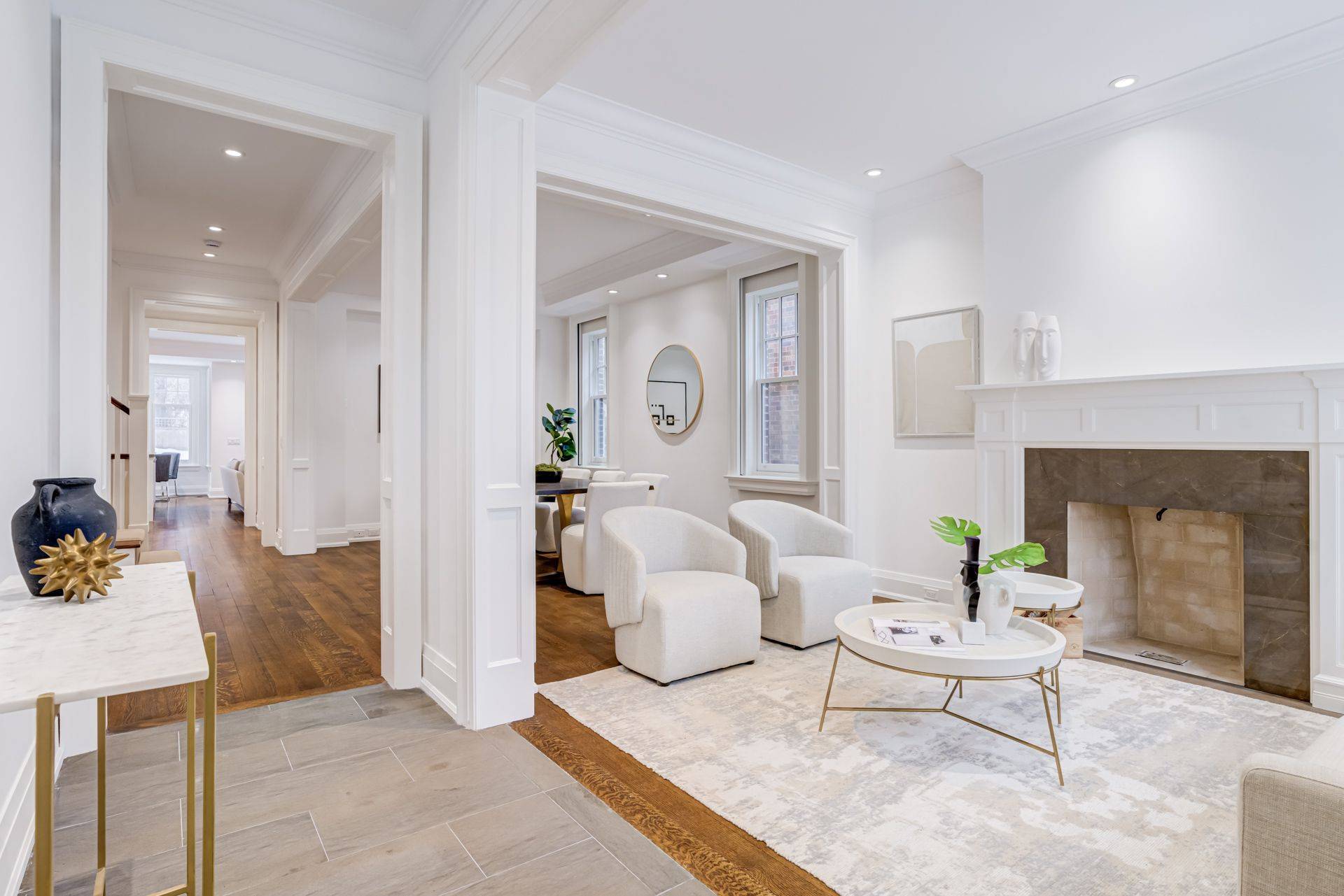 172 Hanna RD, Toronto C11, ON M4G 3N8