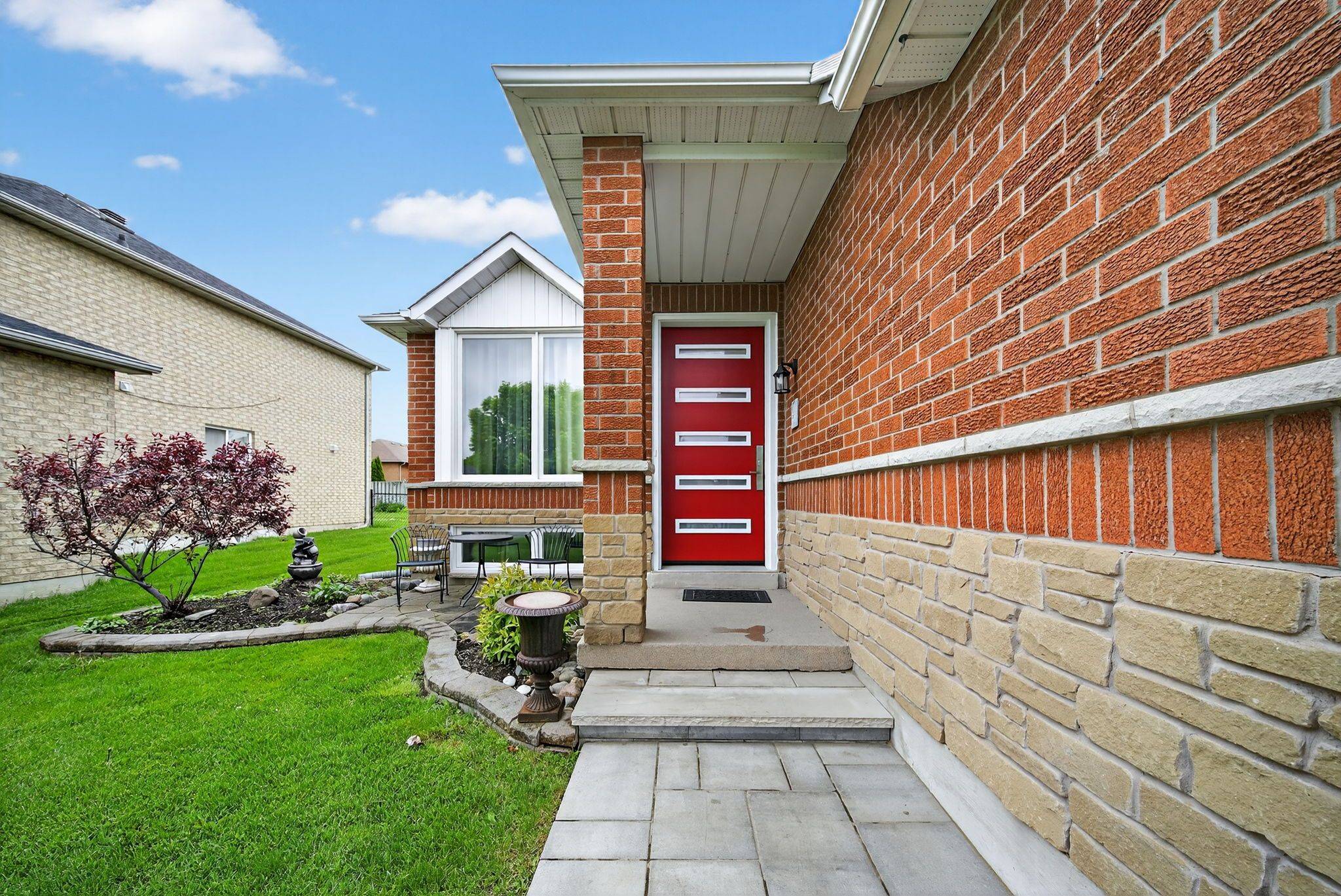 168 Hurst DR, Barrie, ON L4N 8P6