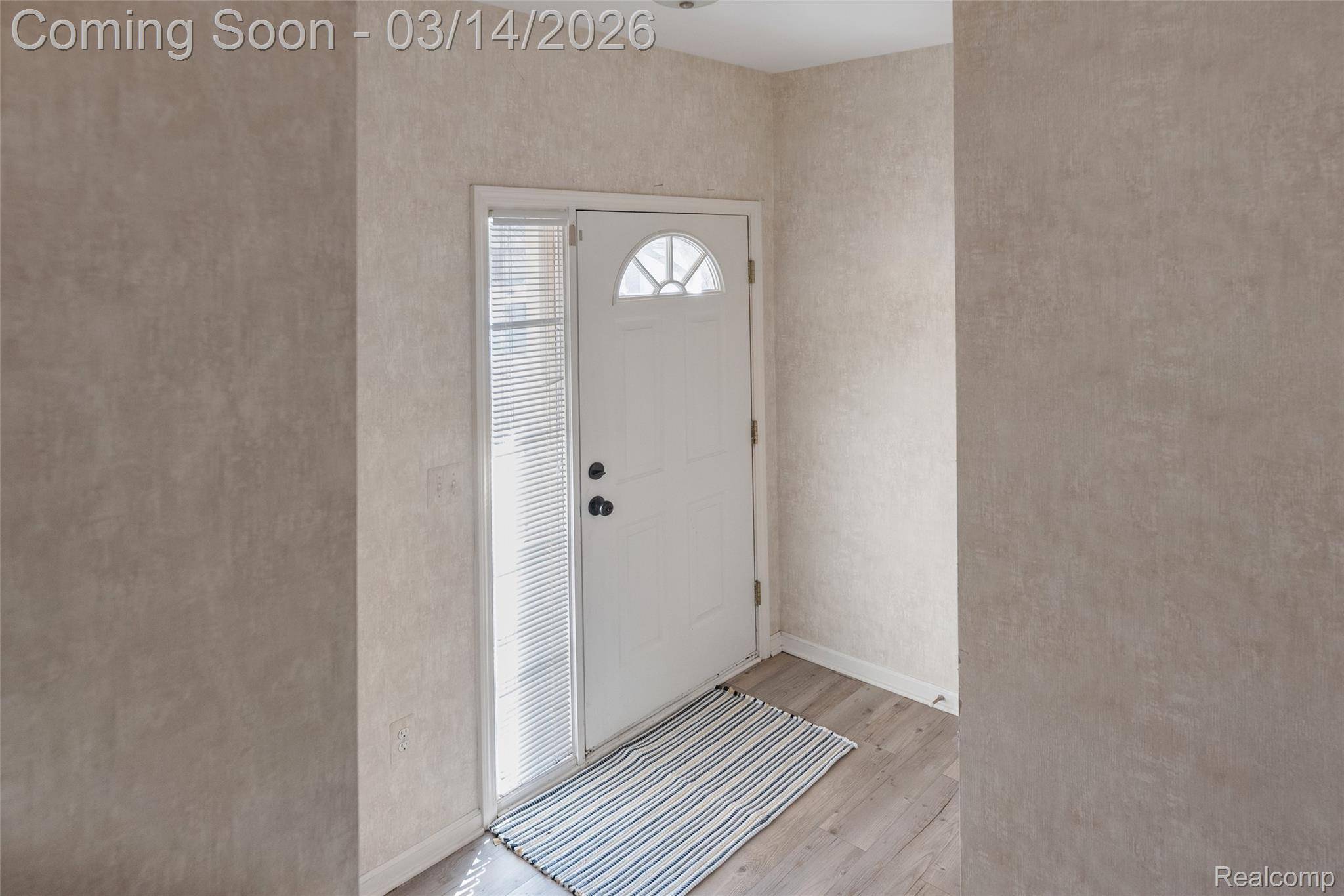 3927 Cornerstone DR, Cantonchartertownship_wayne, MI 48188