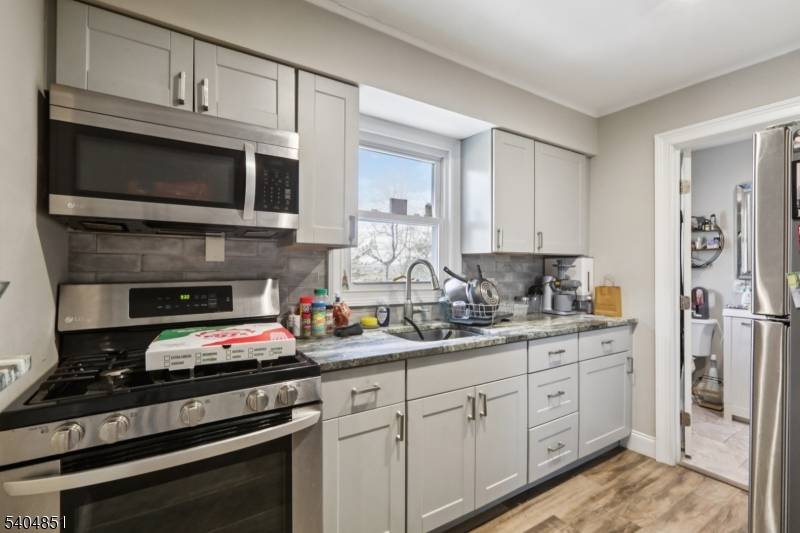 32 3Rd St, Butler Boro, NJ 07405