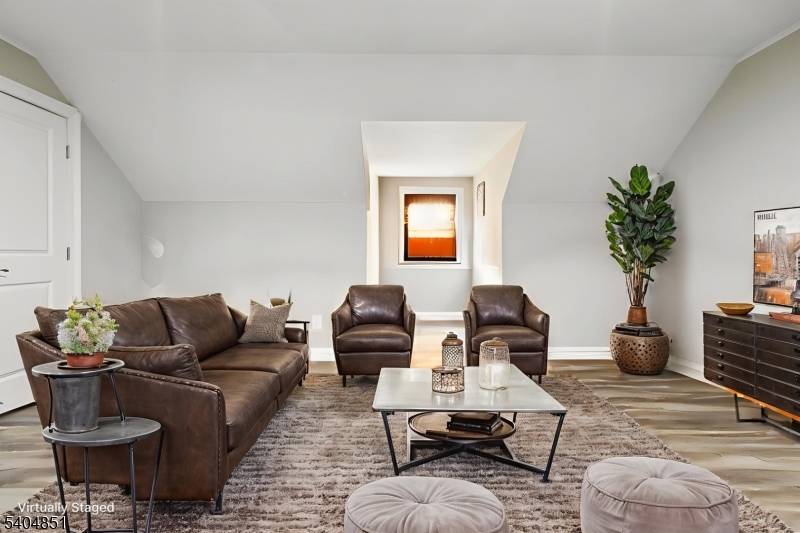 32 3Rd St, Butler Boro, NJ 07405