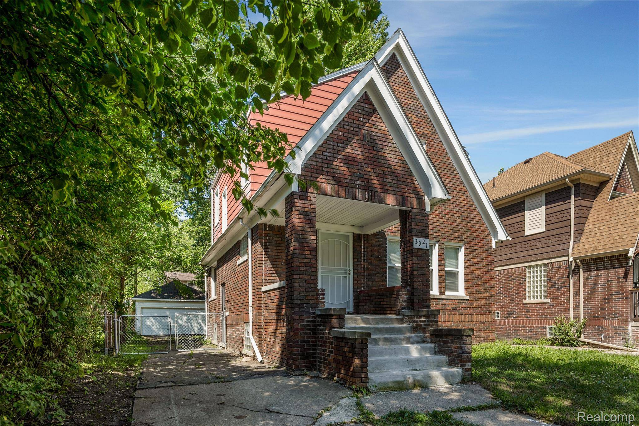 3921 Three Mile DR, Detroit, MI 48224