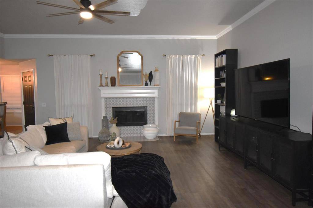 1008 Redfish Drive, Burleson, TX 76028