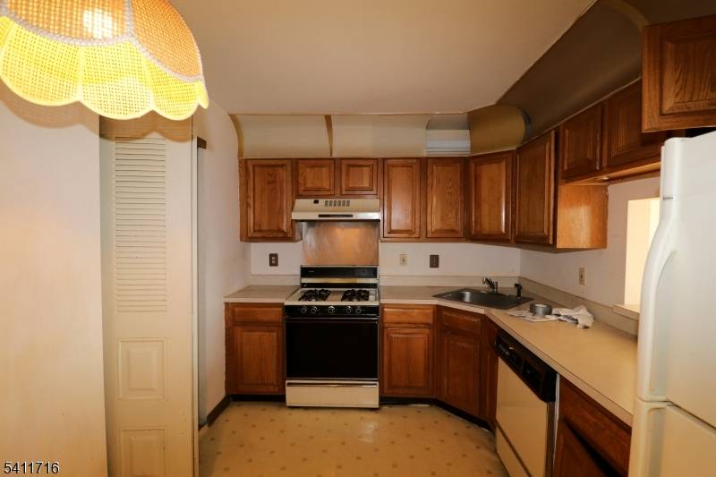 12 Rutgers Dr #12, Newark City, NJ 07103