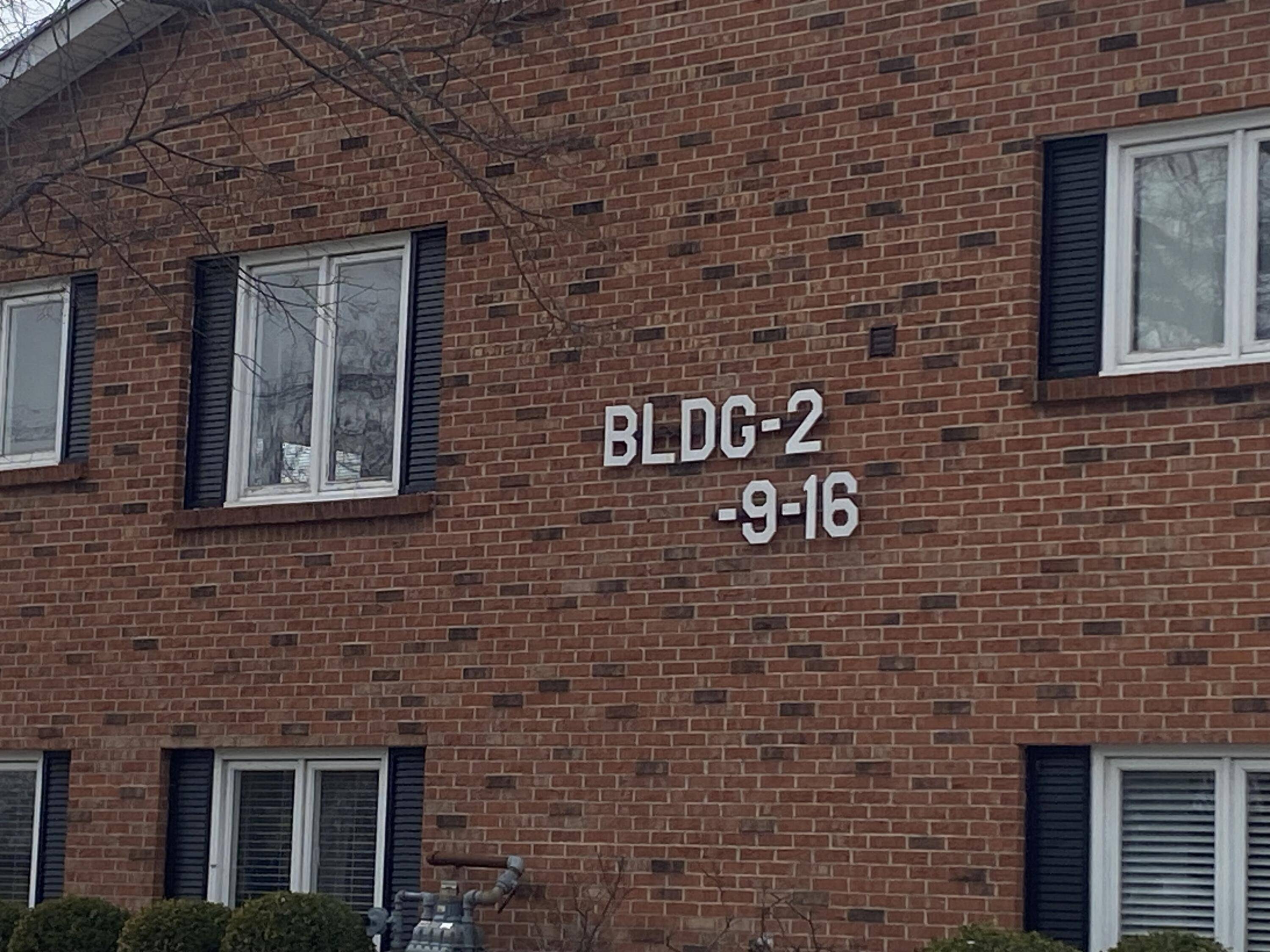 230 S State ST #15, Zeeland City, MI 49464