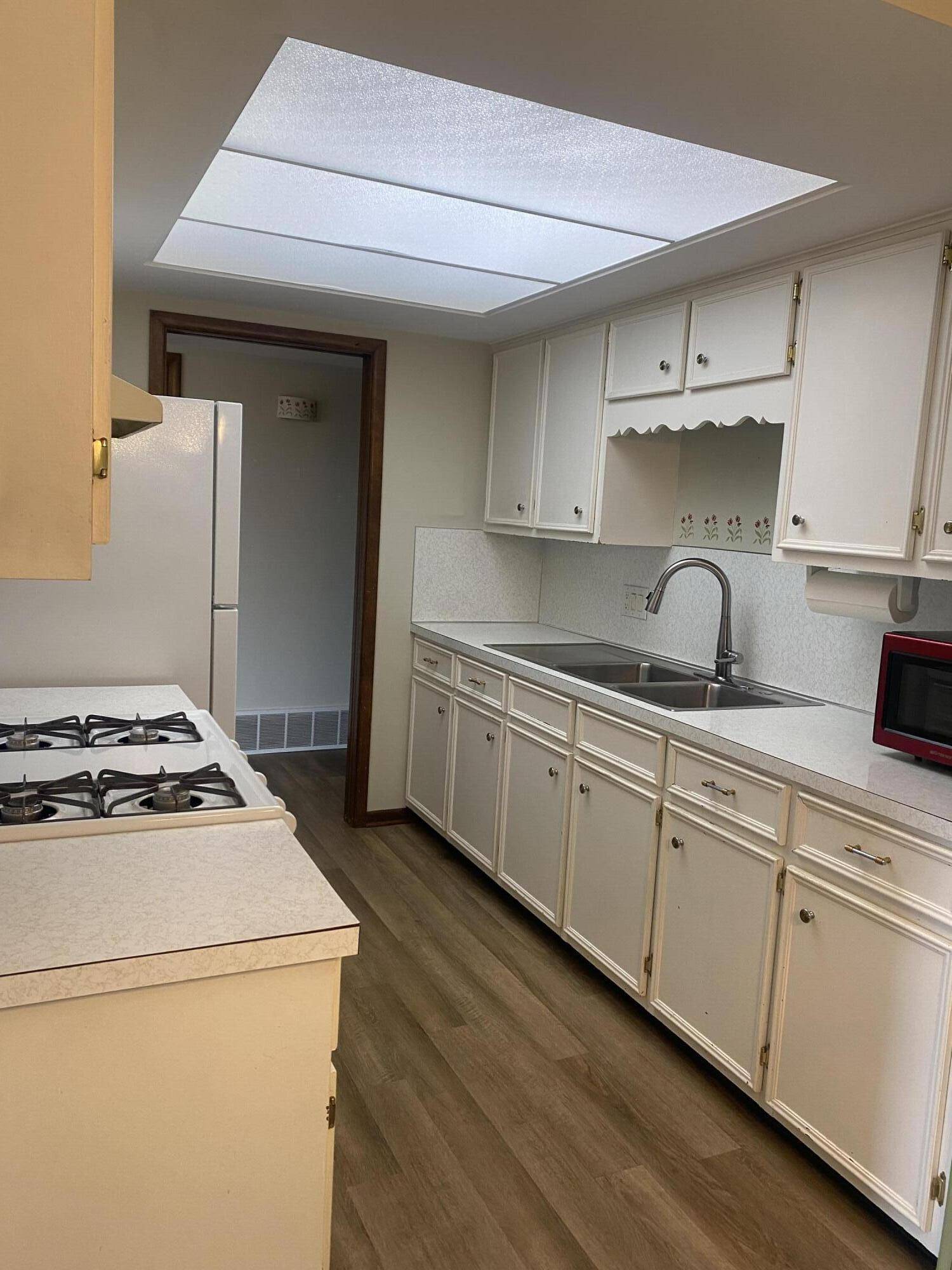 230 S State ST #15, Zeeland City, MI 49464