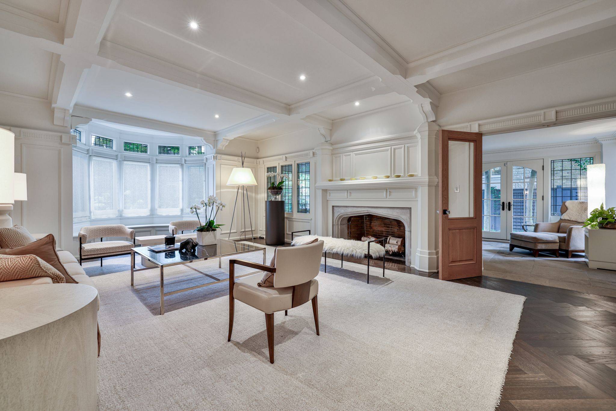 30 Whitney AVE, Toronto C09, ON M4W 2A8