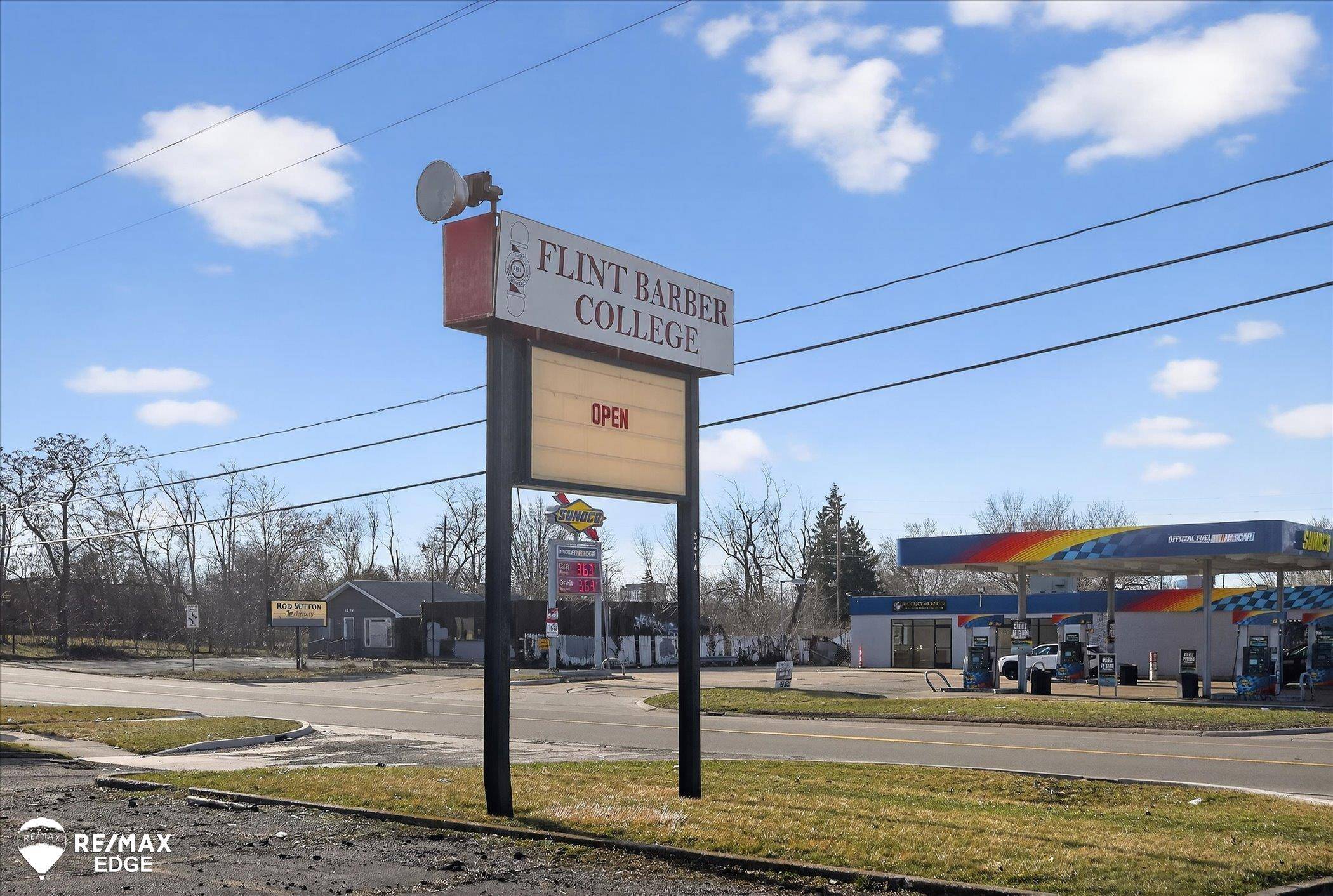 3214 Flushing RD, Flint, MI 48504