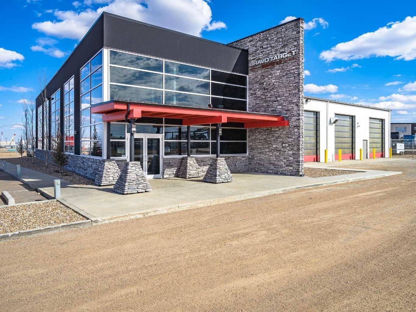 5531 70 AVE #2nd Floor, Lloydminster, AB T9V 3N6