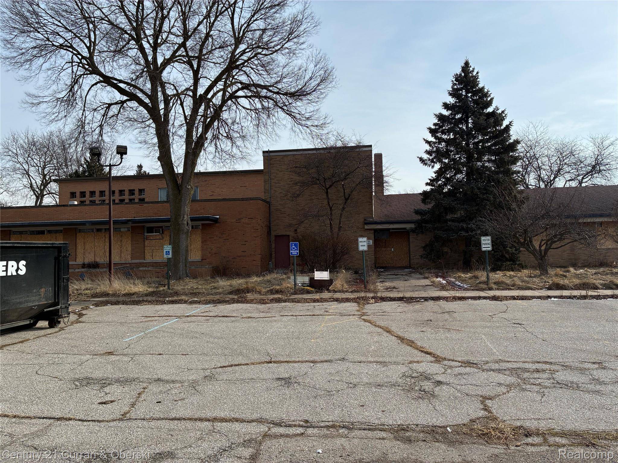 1413 Gratiot AVE, Saginaw, MI 48602