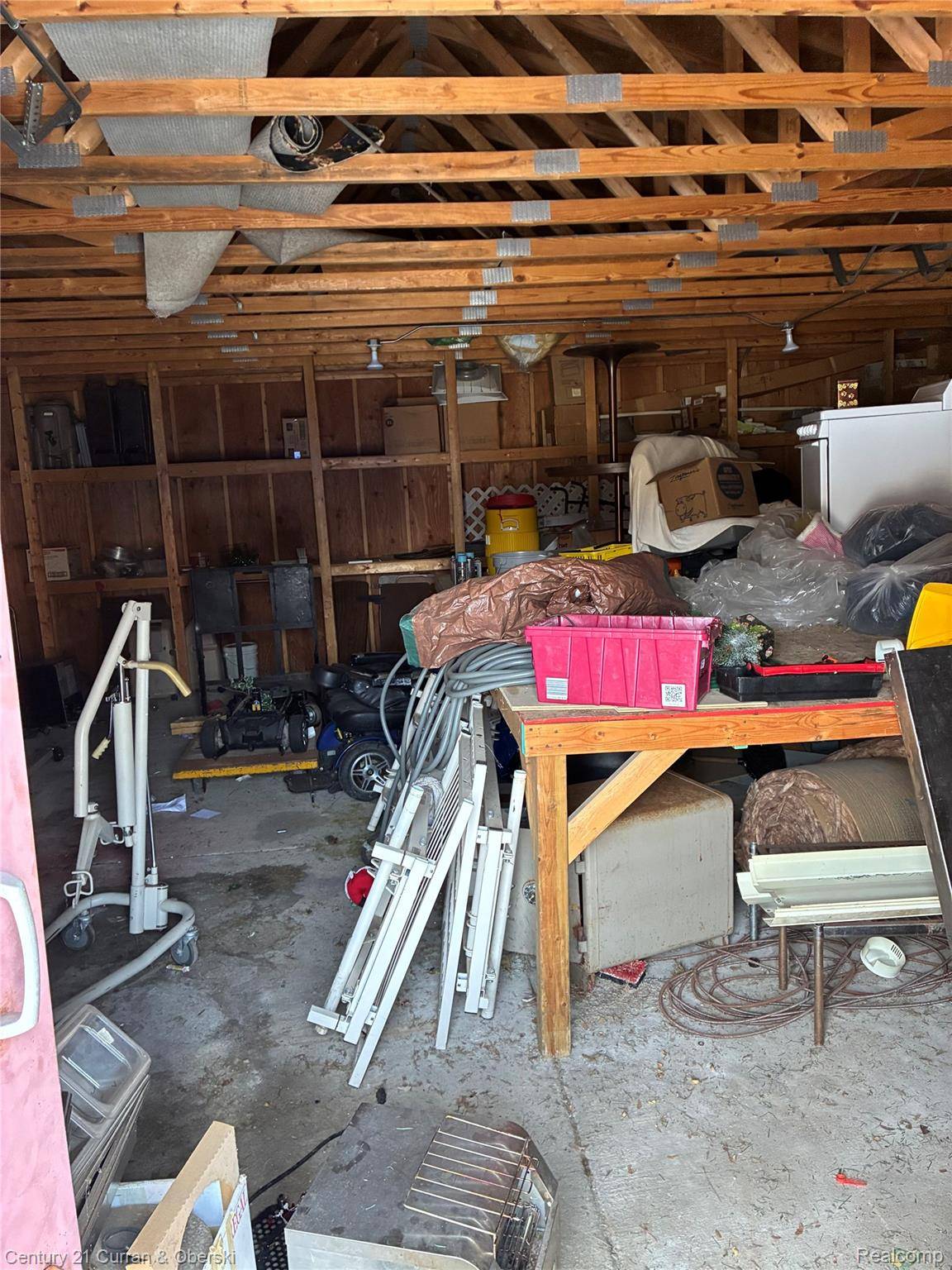 1413 Gratiot AVE, Saginaw, MI 48602
