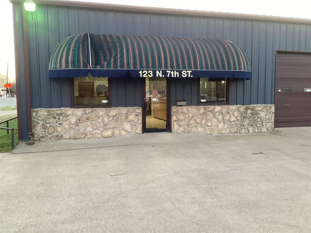 123 N 7th Street, Corsicana, TX 75110