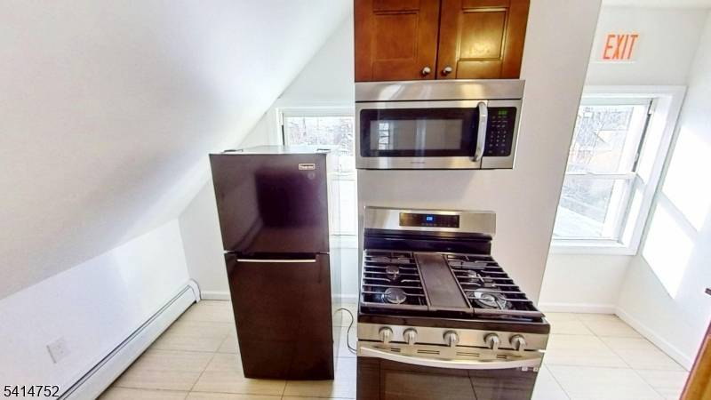 316 Summer Ave, Newark City, NJ 07104