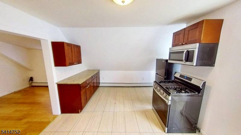 316 Summer Ave, Newark City, NJ 07104