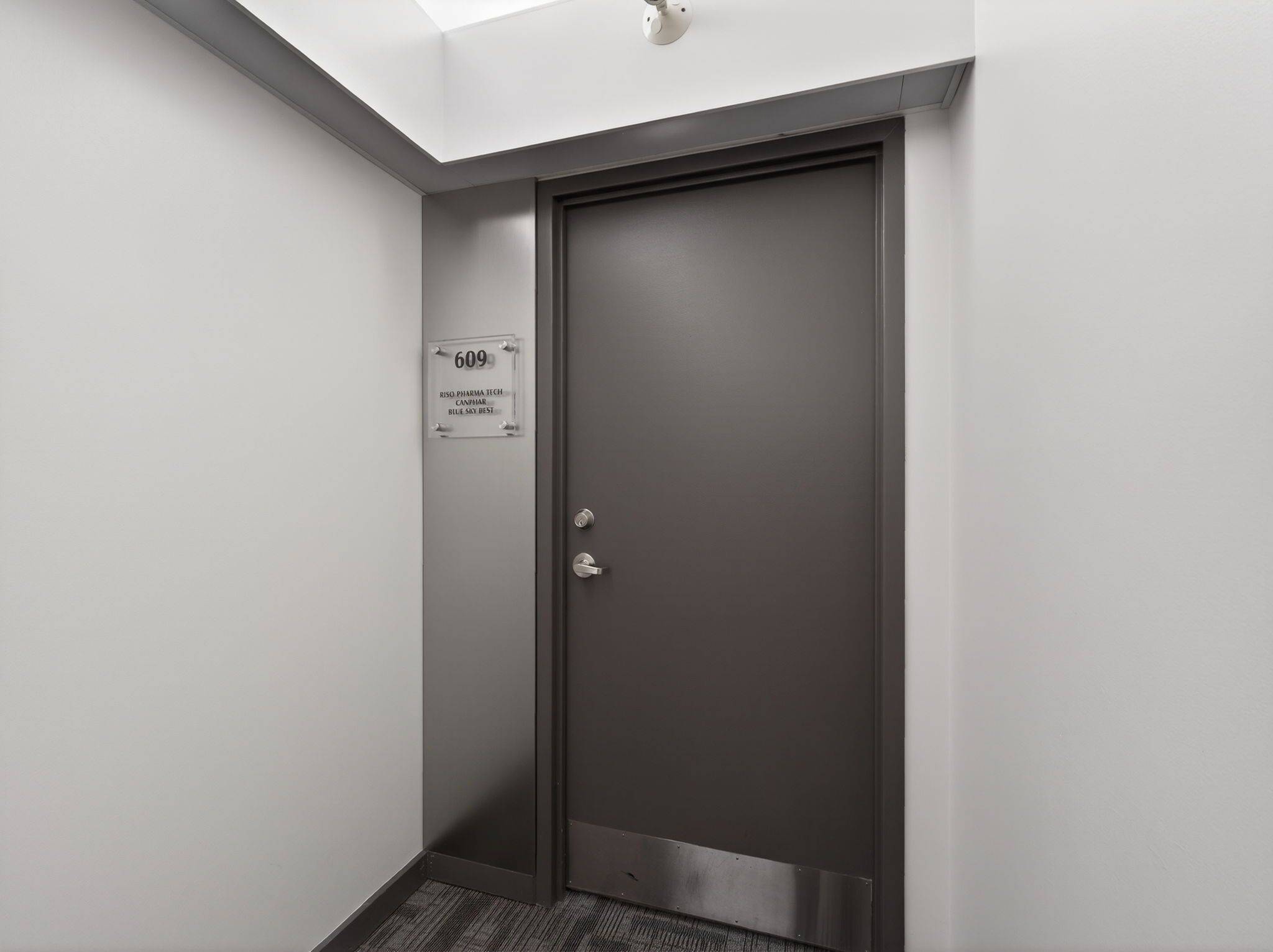 220 Duncan Mill RD #609, Toronto C12, ON M3B 3J5