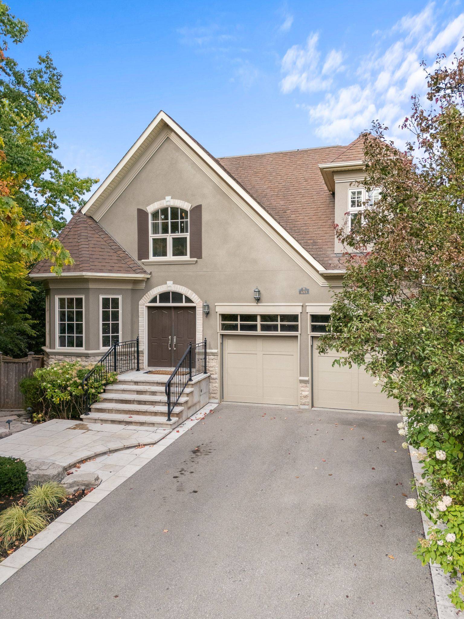 493 Berkley CT, Oakville, ON L6H 6Y9