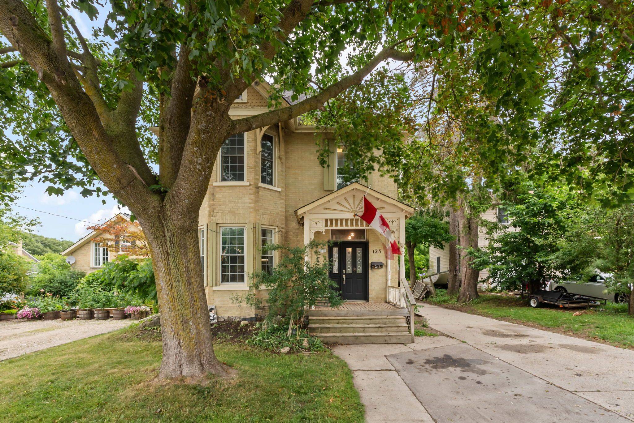 125 ELORA ST S, Minto, ON N0G 1Z0