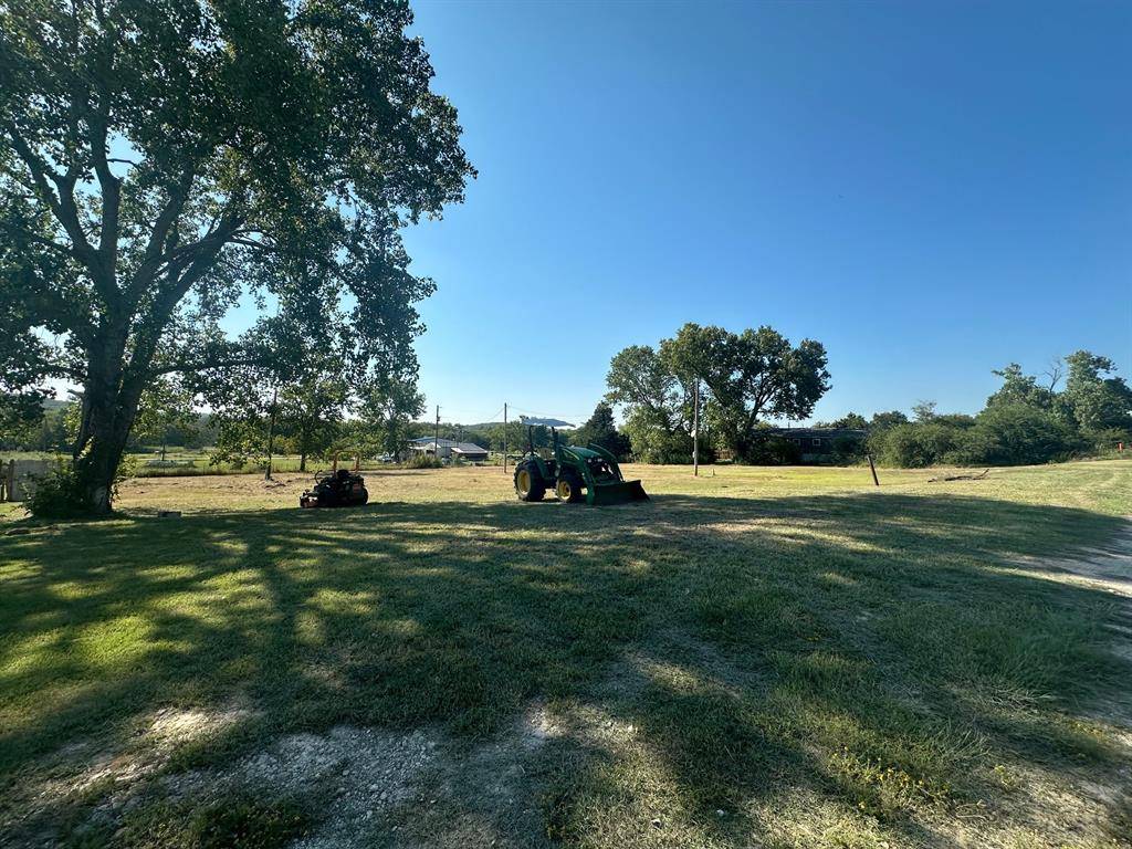 248 First Street, Oak Ridge, TX 76240