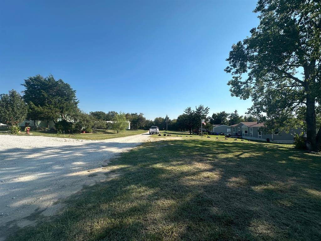 248 First Street, Oak Ridge, TX 76240