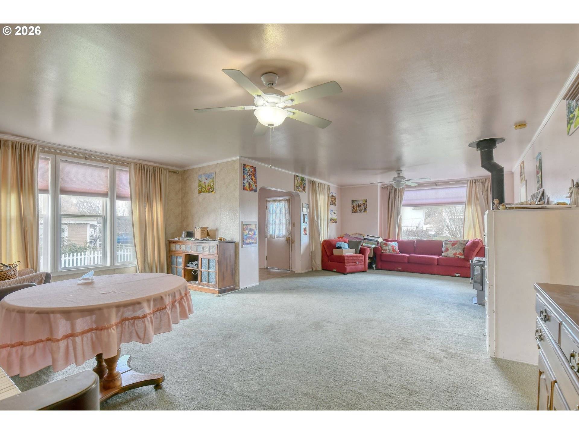 554 W HIGH ST, Athena, OR 97813