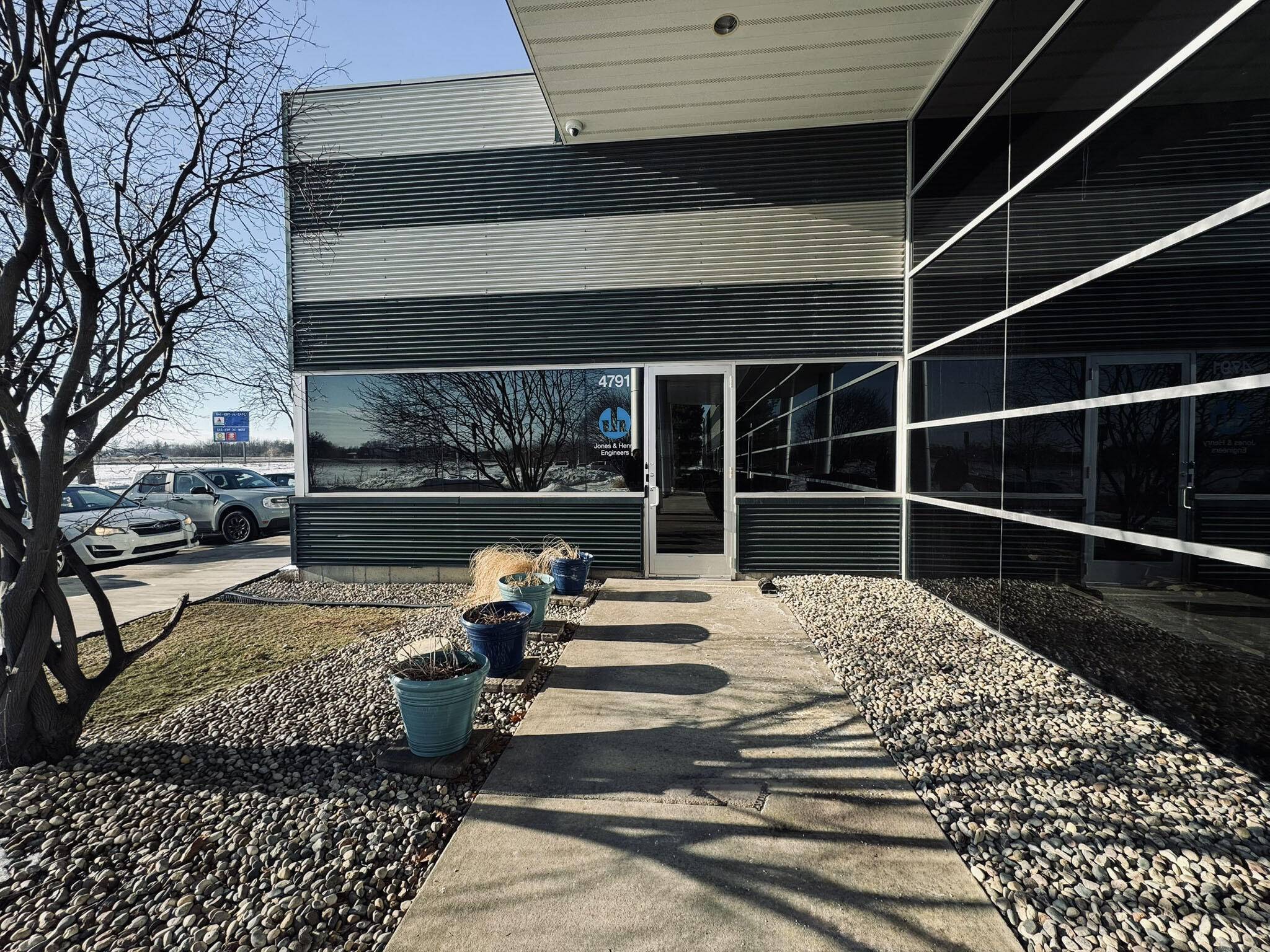 4775 Campus DR, Kalamazoo City, MI 49008