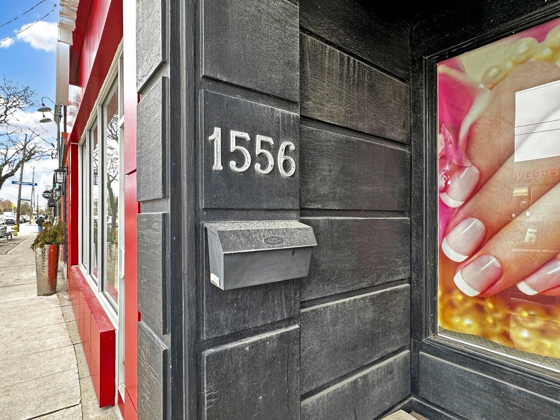 1556 Avenue RD, Toronto C04, ON M5M 3X5