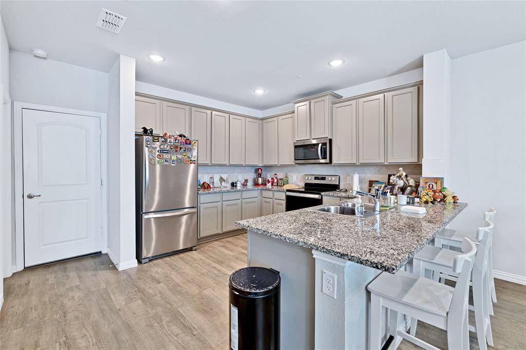 2220 Davenport Drive, Denton, TX 76207