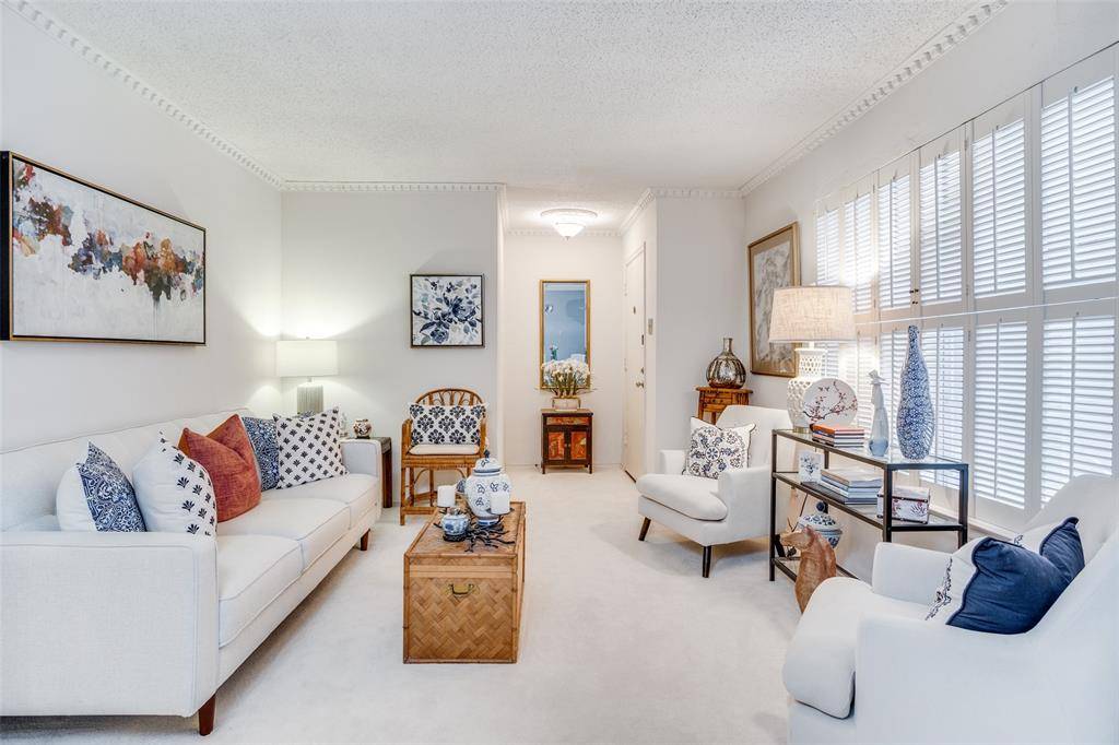 4203 Avondale Avenue #202, Dallas, TX 75219