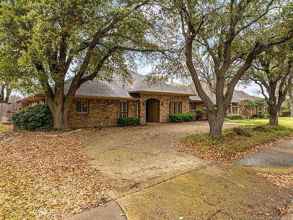 9922 Hickory Crossing, Dallas, TX 75243